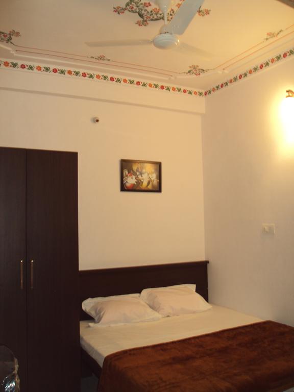 Mewar Avenue Guest House Udajpur Zewnętrze zdjęcie